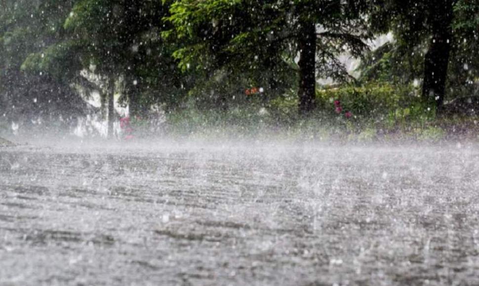 Costa Rica emite alertas por lluvias y onda tropical