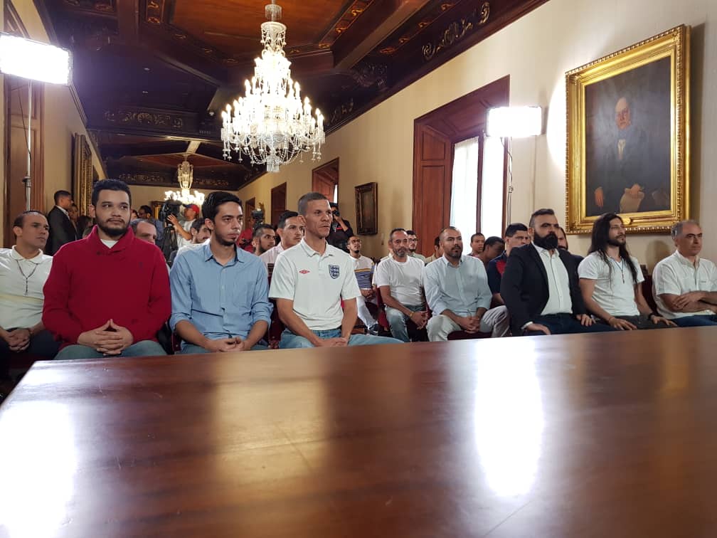 EN FOTOS: La mirada de los presos políticos excarcelados ante la Comisión de la Verdad #2Jun