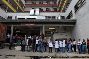 FMV denuncia que dotación de medicinas en hospitales en el país no llega al 3%