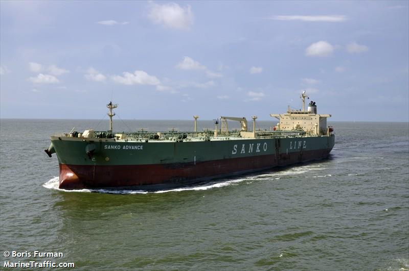 Venezuela envía a Cuba buque con 500.000 barriles de petróleo