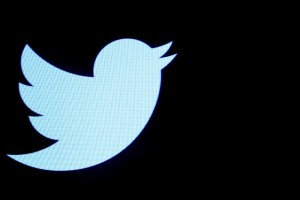 Twitter con ganancia récord, pero con descenso de usuarios mensuales