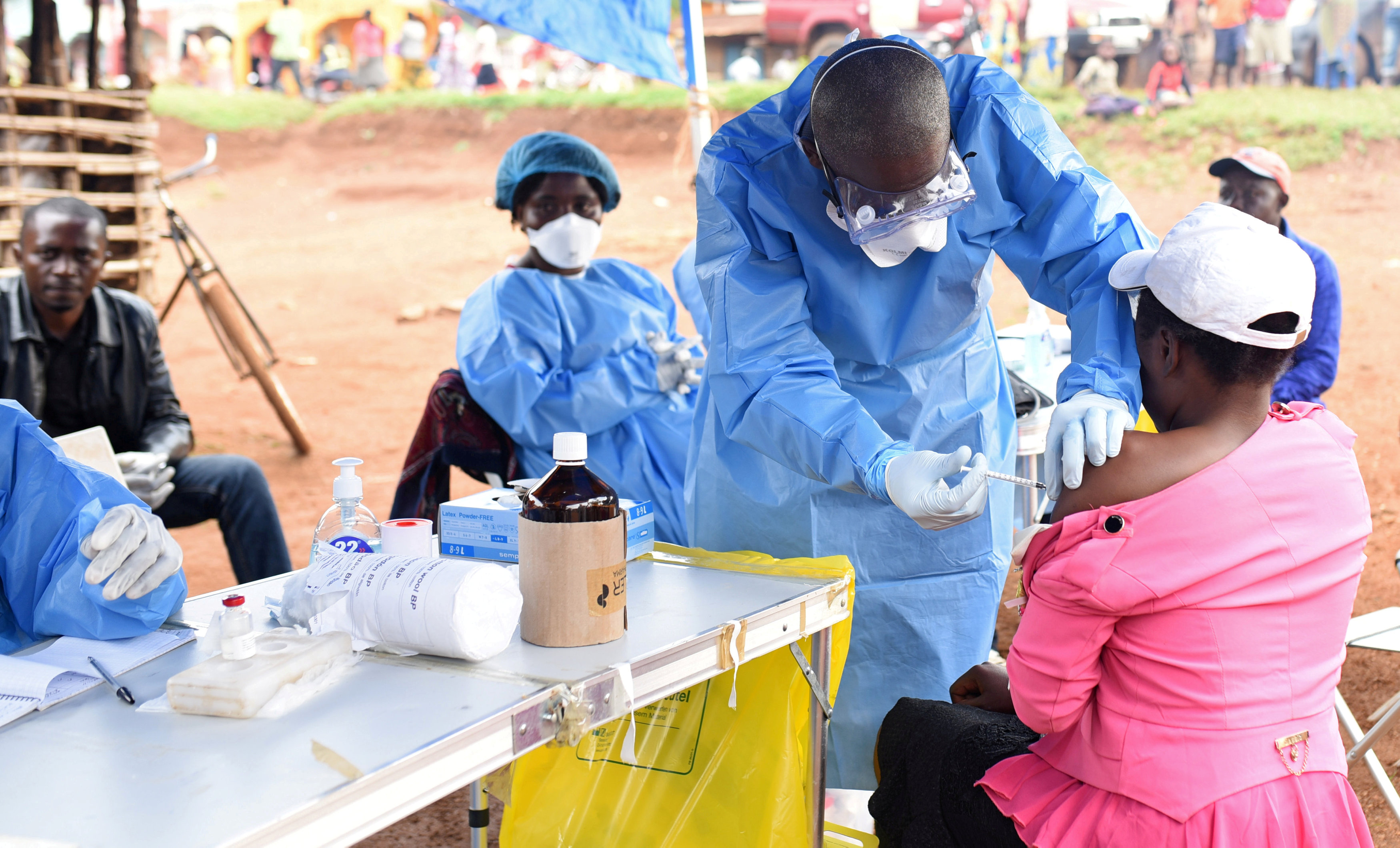 El ébola causa ya en RD del Congo más de 1.200 muertos y 1.800 contagios