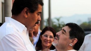 ¿Cuándo das más pena que Maradona?… Salt Bae borró el post de Maduro pero dejó el de Diego