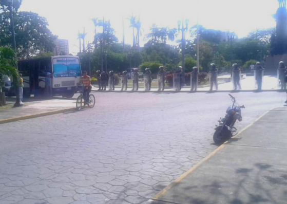 Piquete de la PNB impide marcha intergremial en Lara #16Ago (fotos)