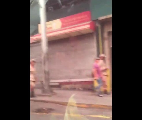 ¡Desoladas! Así lucen las calles de la popular avenida Carmelitas en Caracas un día después del #Madurazo (Video)