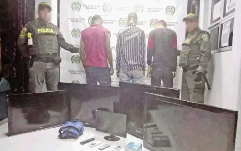 Detenidos tres venezolanos en Colombia por robar en un Bingo