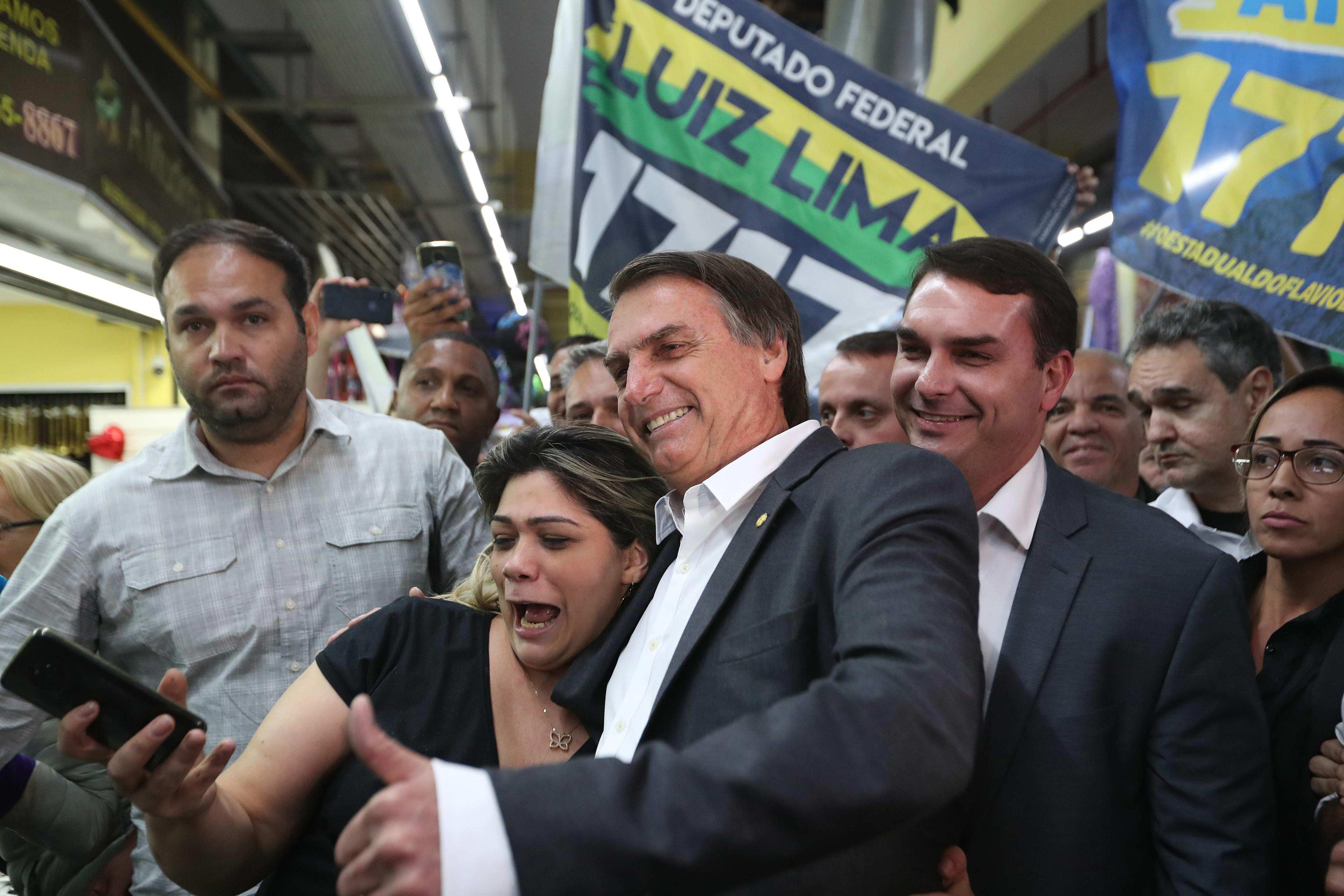 Bolsonaro descarta participar en debates electorales, pese a probable alta médica