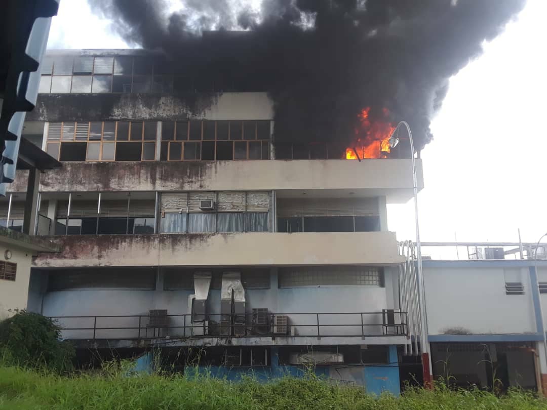 Reportan incendio en el Hospital JM Casal Ramos en Acarigua #21Sep