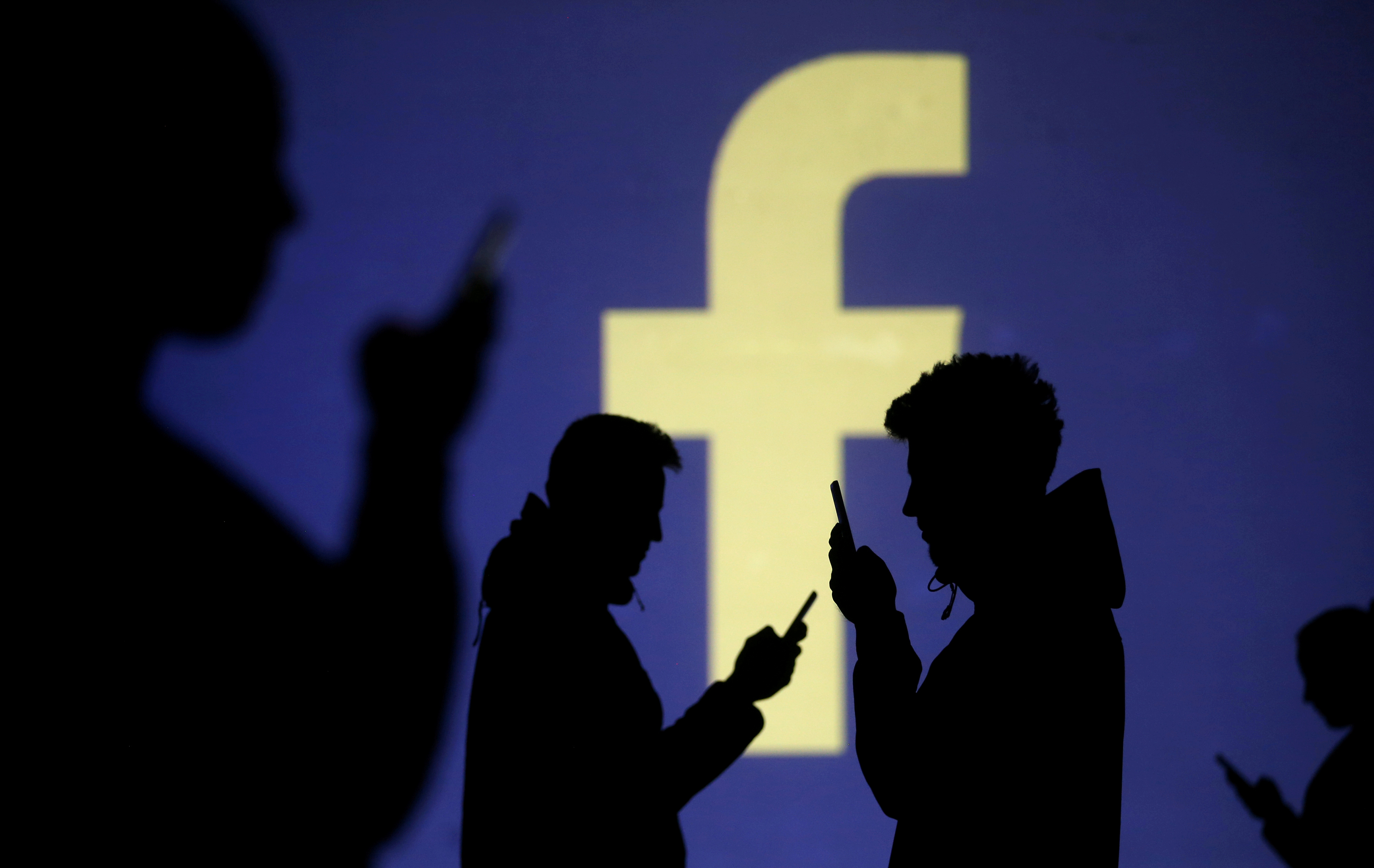 Por qué Facebook es nocivo para 1 de cada 8 usuarios en la red social