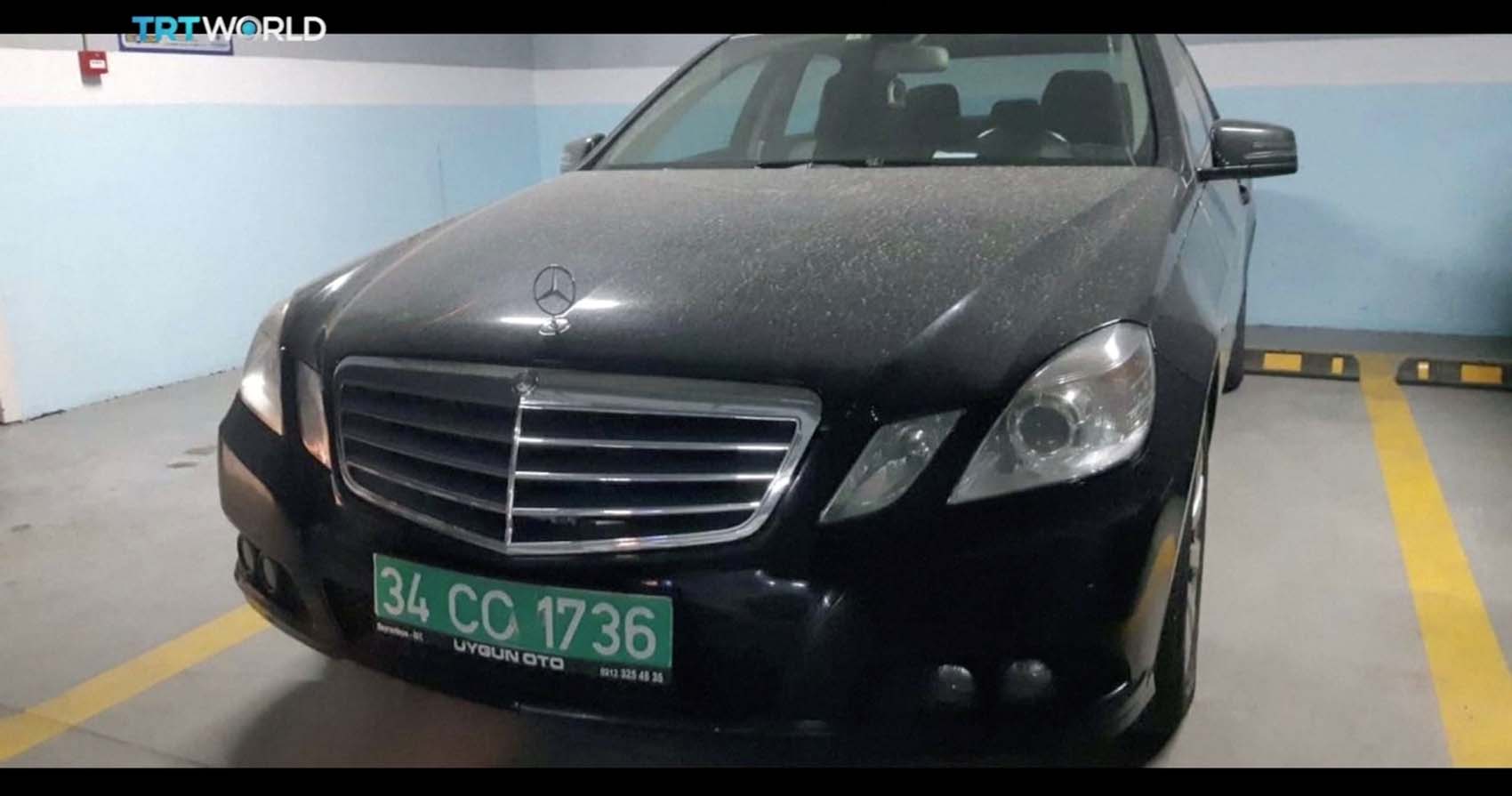 Un carro del consulado saudí abandonado en un estacionamiento de Estambul (fotos)