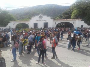 Profesores y estudiantes de la USB en Vargas protestaron por fallas en los servicios básicos #22Oct