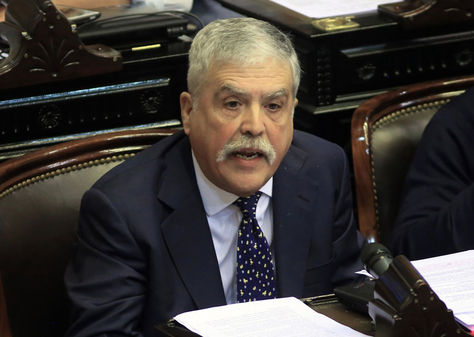 Ex ministro argentino condenado a más de 5 años de cárcel por mortal accidente de tren en 2012