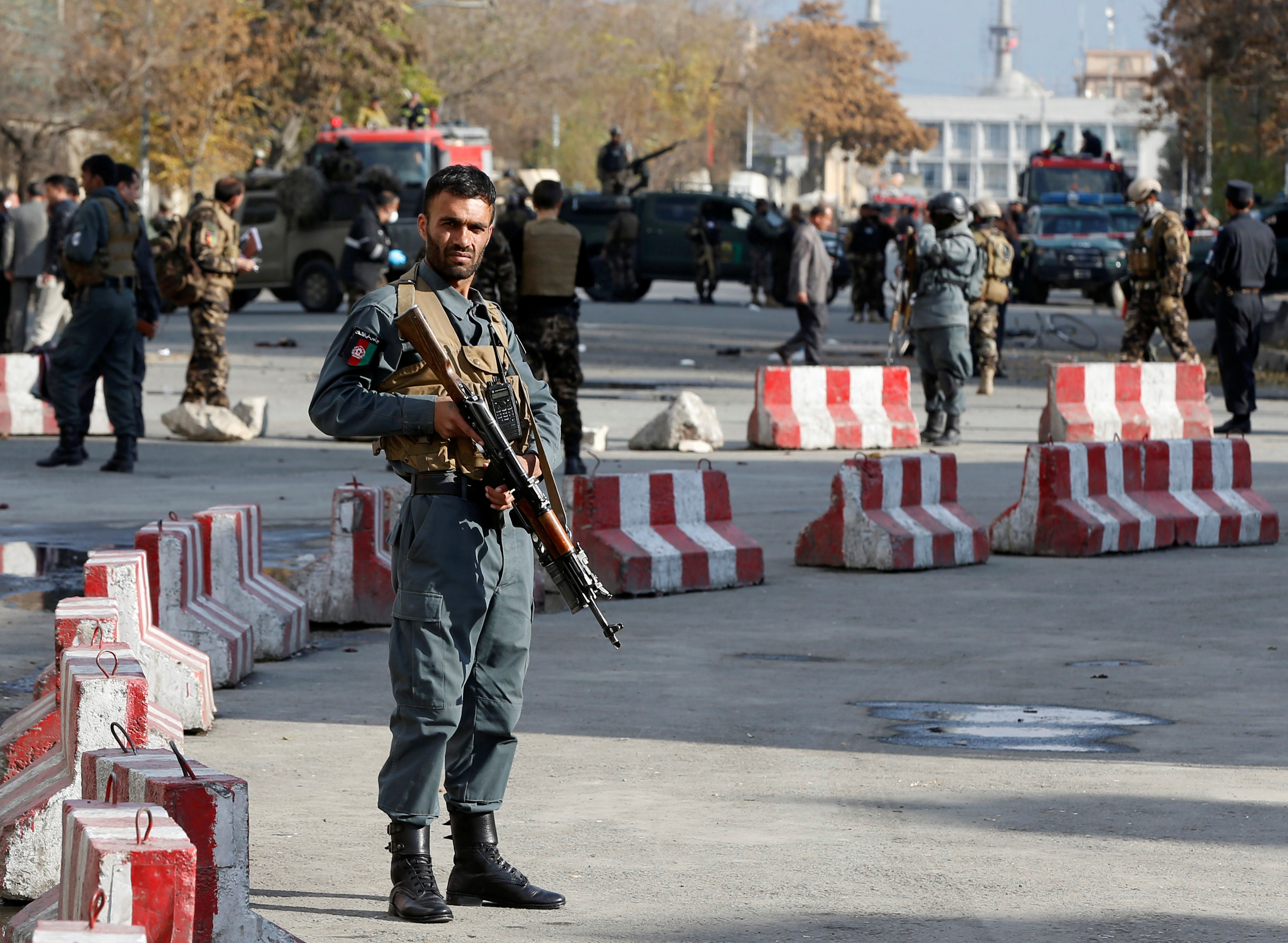 Al menos 40 personas mueren en explosión en salón de bodas en capital afgana