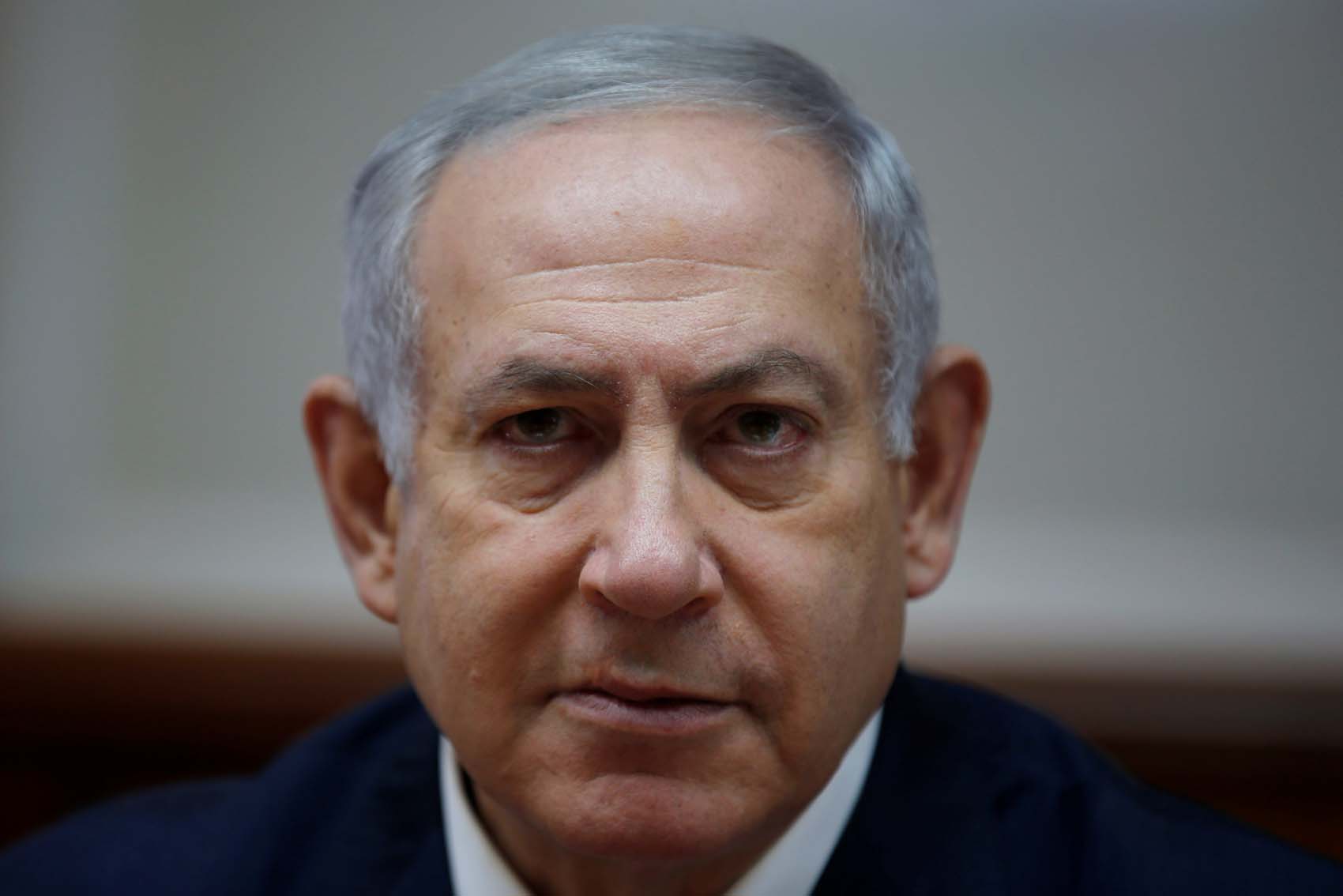 Primer ministro israelí descarta dimitir si lo convoca la justicia