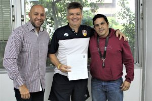 El argentino Fernando Duró amplió su contrato como entrenador de la Vinotinto de las alturas