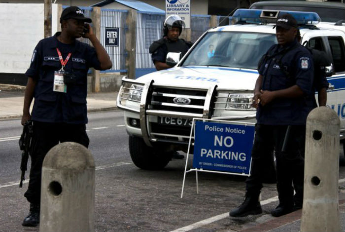 Trinidad y Tobago refuerza lazos con Interpol para evitar ingreso de pandillas desde Venezuela