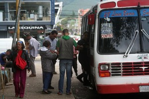Transportistas de Táchira “pasean” de un municipio a otro para conseguir gasoil