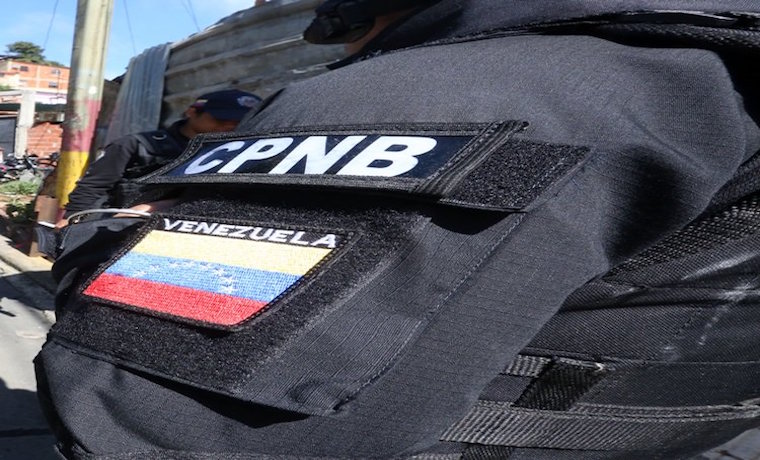 Capturan a funcionarios de la PNB delinquiendo en Guanape