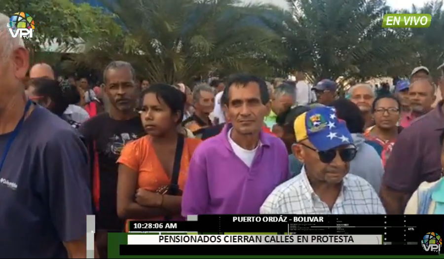 En Puerto Ordaz, pensionados protestan por falta de efectivo #23Nov (video)
