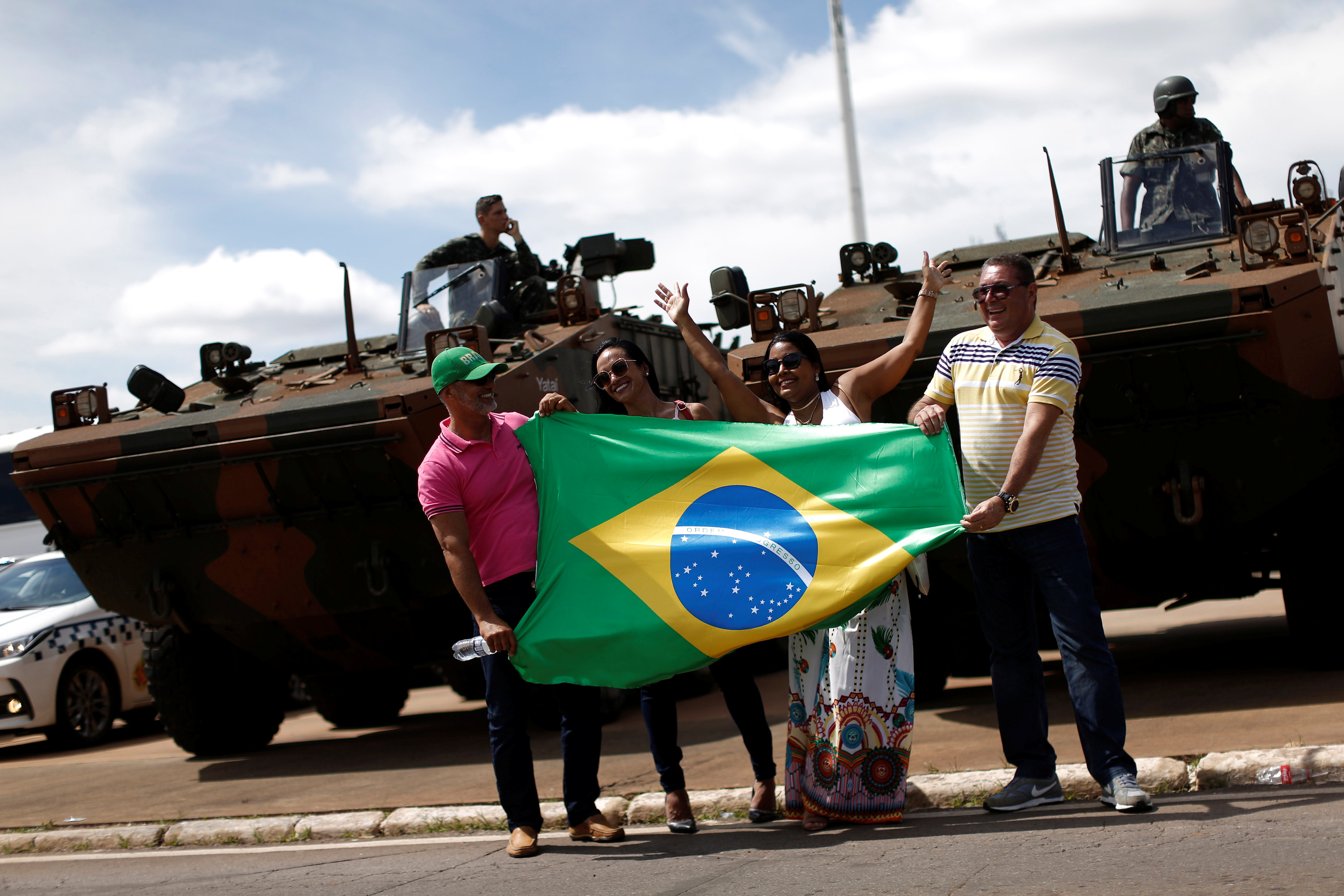 Seguidores de Bolsonaro llegaron a Brasilia para asistir a la investidura