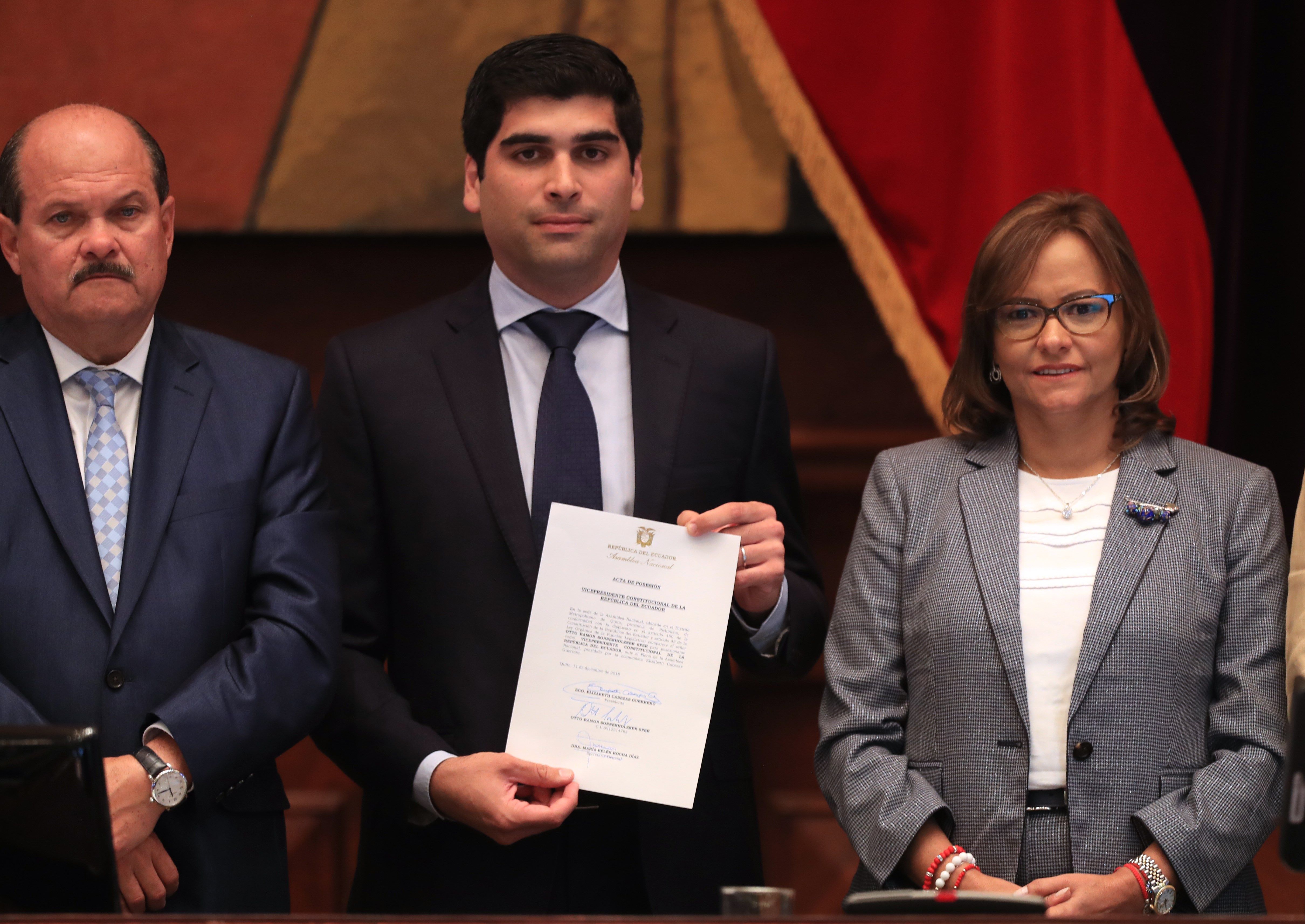 Parlamento ecuatoriano designa a Otto Sonnenholzner como nuevo vicepresidente del país