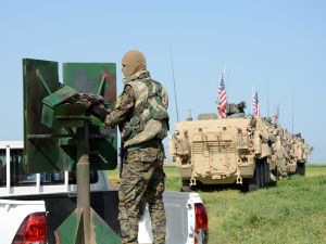 Soldados de EEUU vuelven a patrullar en la frontera noreste de Siria