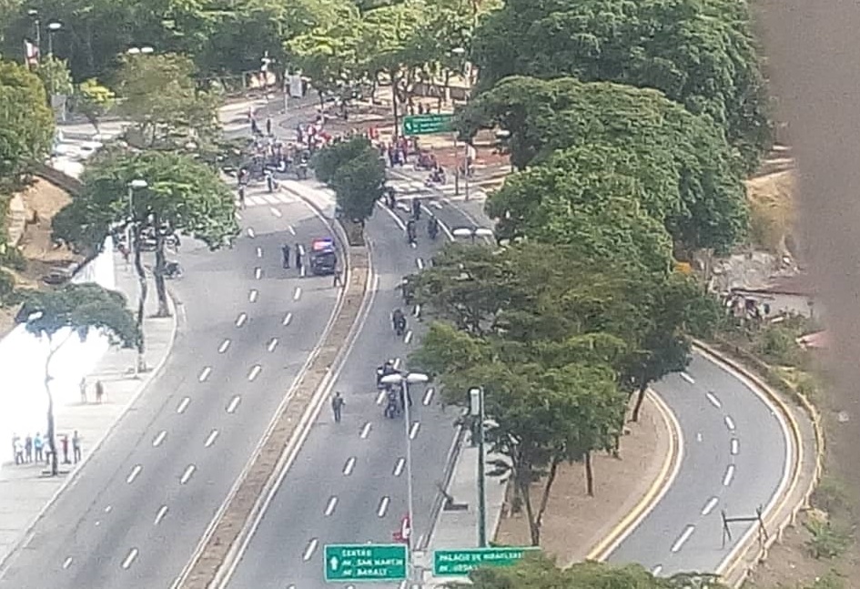 Protestas por el pernil ya tocan la puerta de Maduro en Miraflores (Fotos y Videos)
