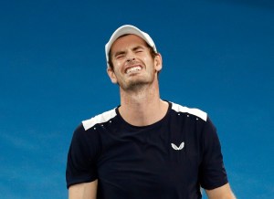 Murray, eliminado en primera ronda en Australia; Nadal y Federer avanzan