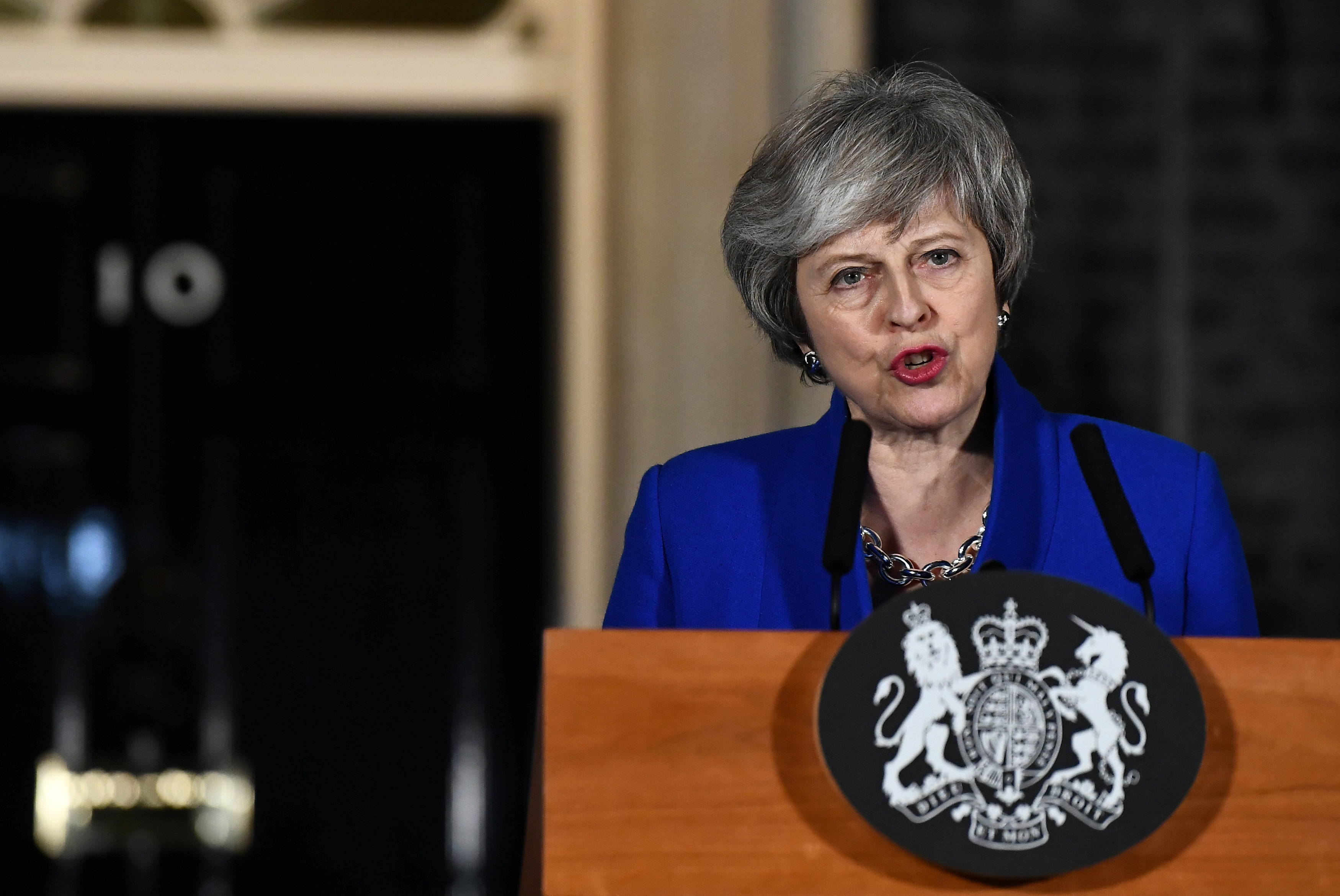 Theresa May busca un consenso con líderes opositores sobre el brexit
