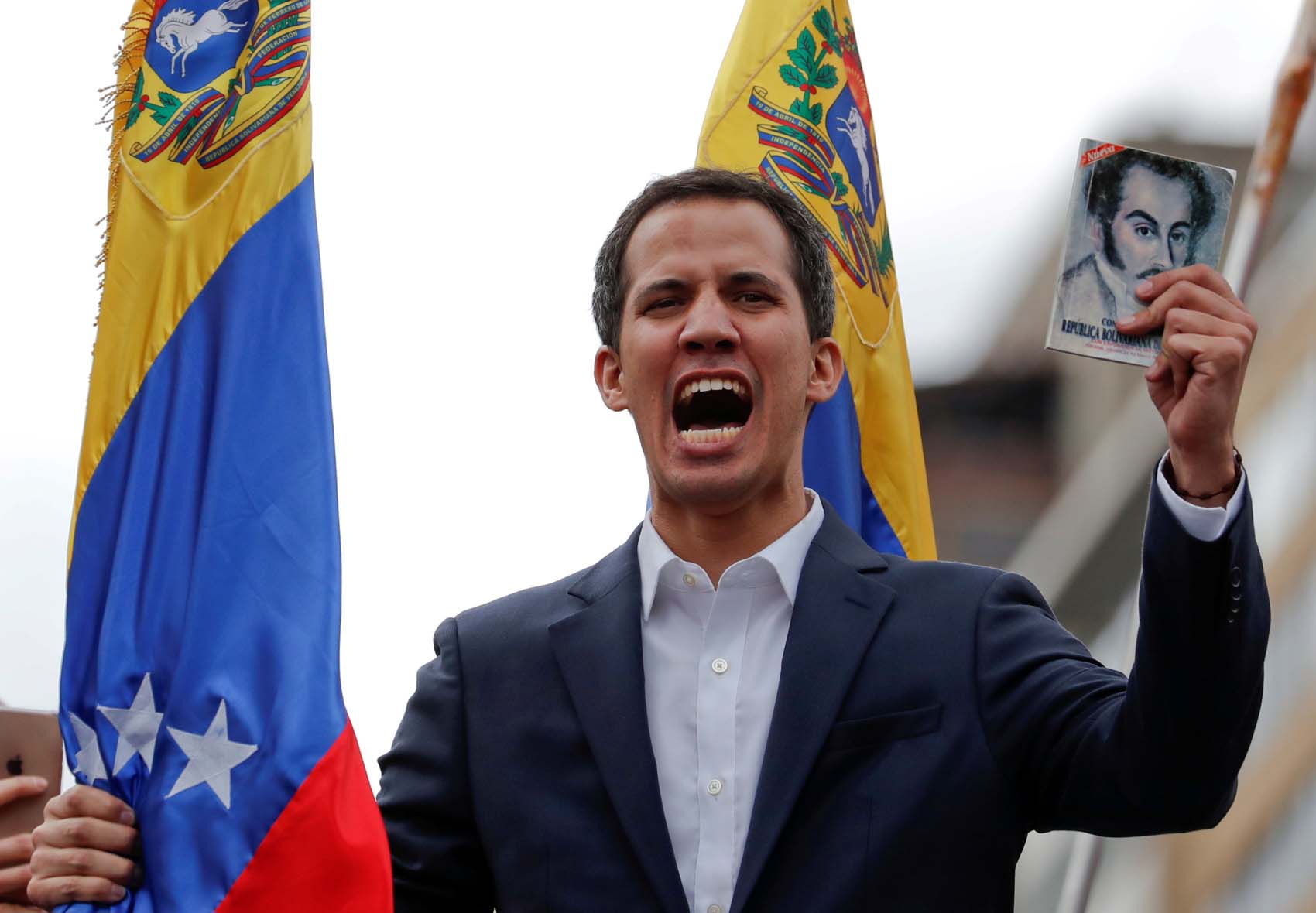 Por qué no es un golpe de Estado el juramento de Juan Guaidó como presidente encargado de Venezuela