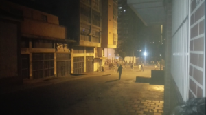 Seguid el ejemplo que Caracas dio: Confirman protestas nocturnas contra Maduro en 30 comunidades capitalinas