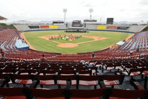 Confederación de Béisbol dice que una demanda de Maduro por traslado de Serie del Caribe no prosperaría