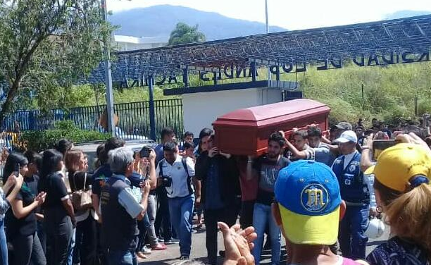 Así fue el último adiós de Luigi Guerrero, estudiante asesinado durante protestas del #23Ene en Táchira (Fotos y Videos)