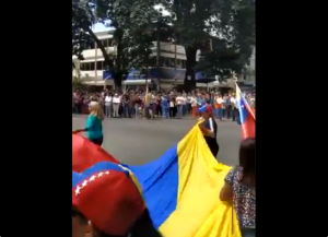 #TúTambiénTienesRazones: Vecinos de Los Próceres también en la calle en apoyo a la AN #30Ene (Video)