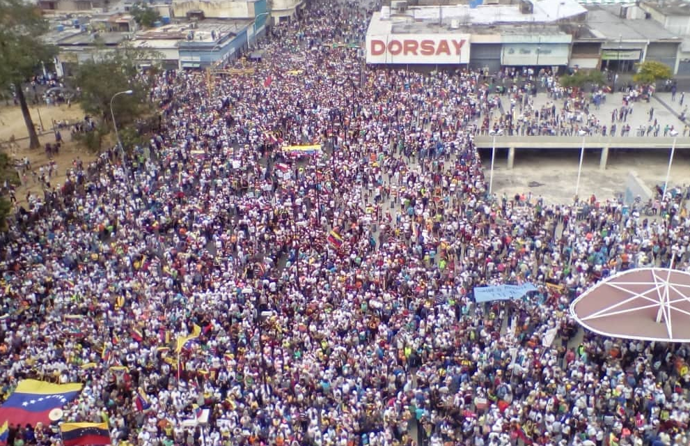 El pueblo de Maracay gritó con brío y desbordó las calles #23Ene (Fotos y Videos)