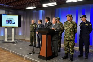 Gobierno colombiano retira a general del Ejército implicado en corrupción
