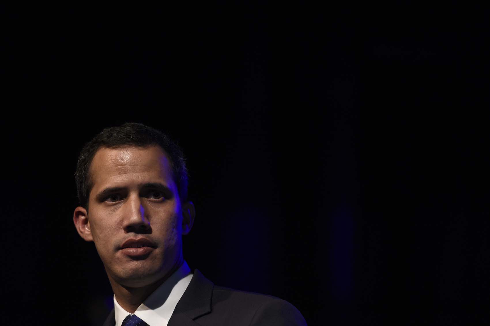 Guaidó también pide ayuda al Papa para salir de la crisis