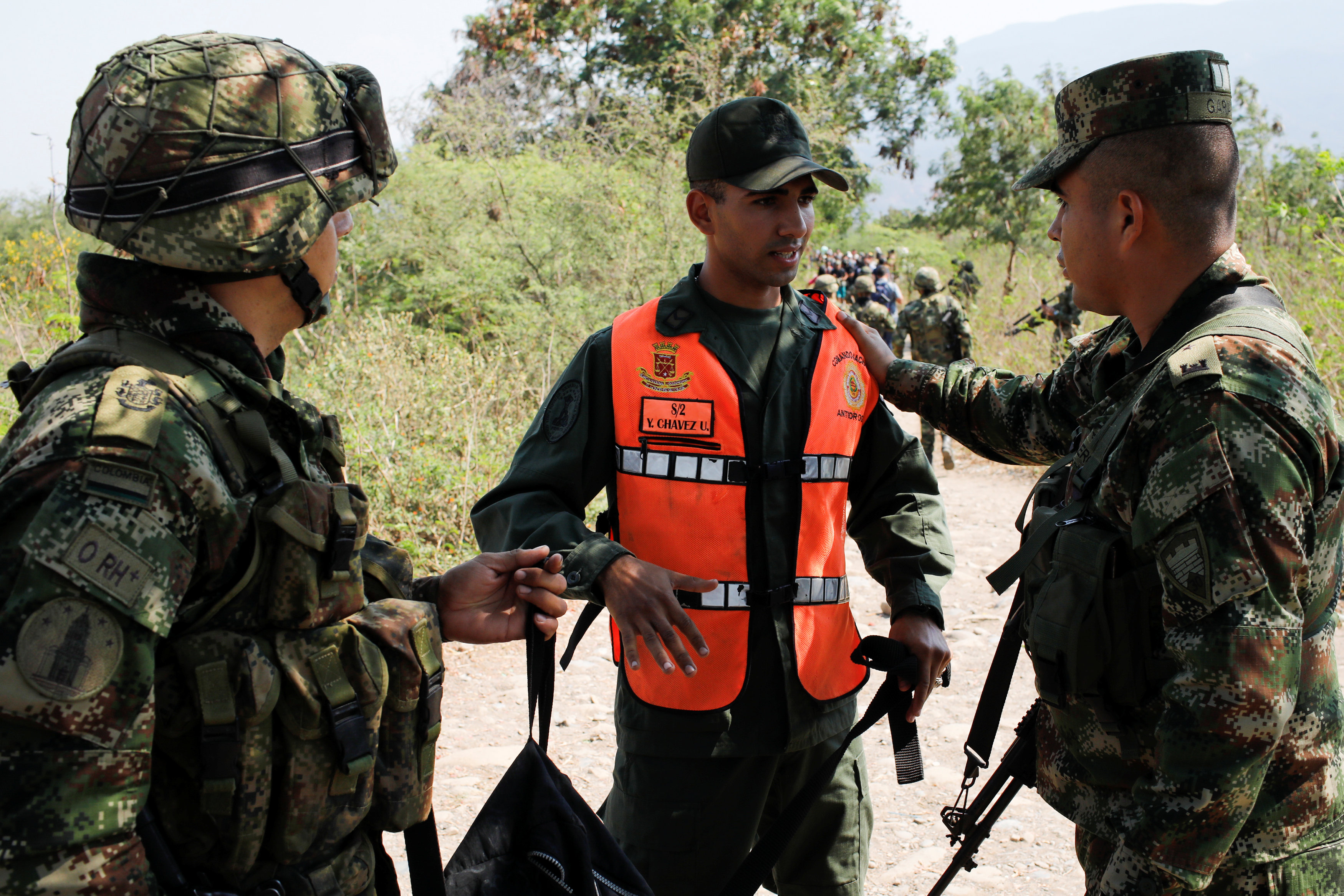 Y siguen sumándose: Cifra de militares que huyen del régimen de Maduro aumenta a 567