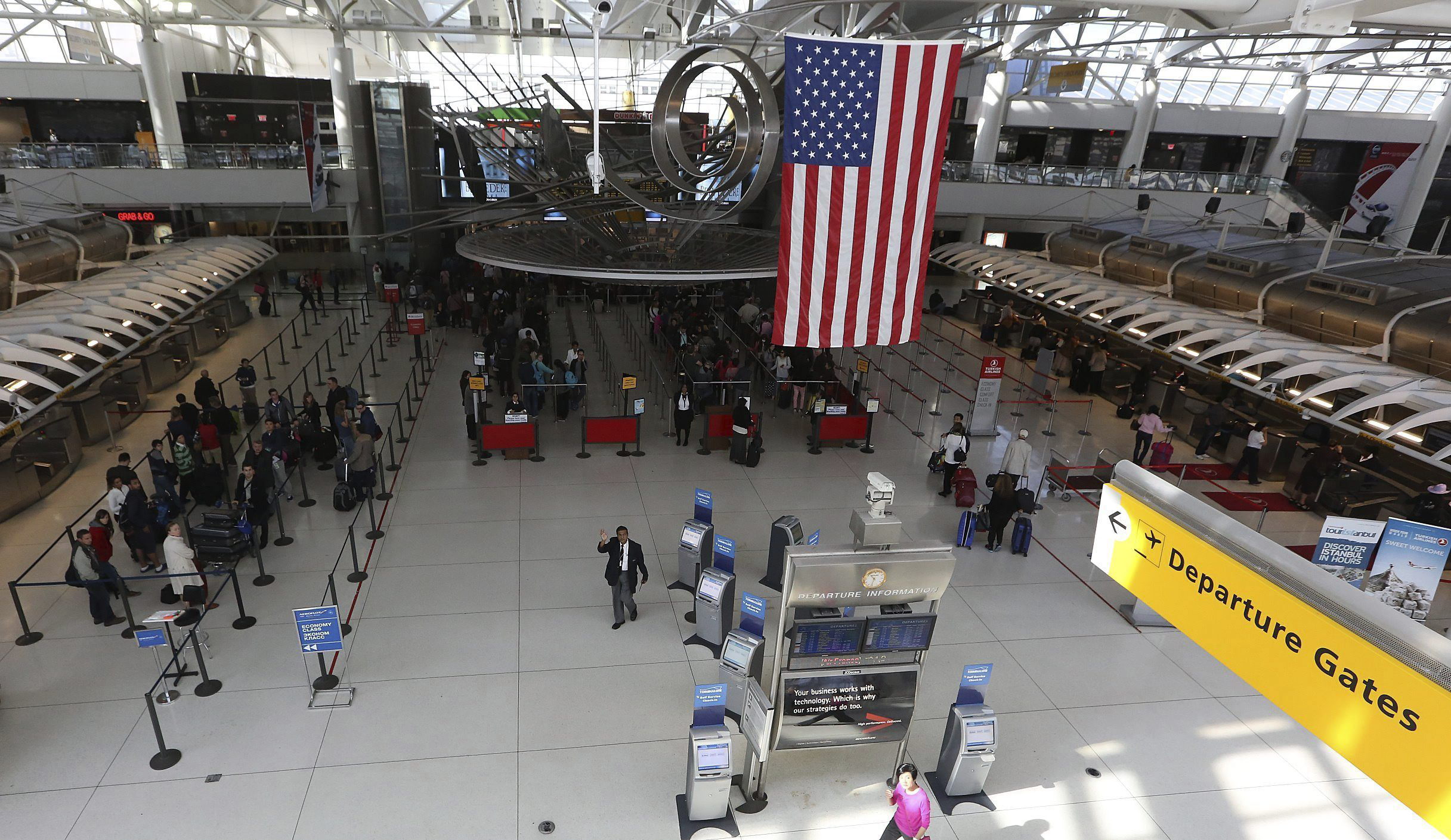 Nueva York anunció inversión millonaria de aerolíneas para mejorar el JFK