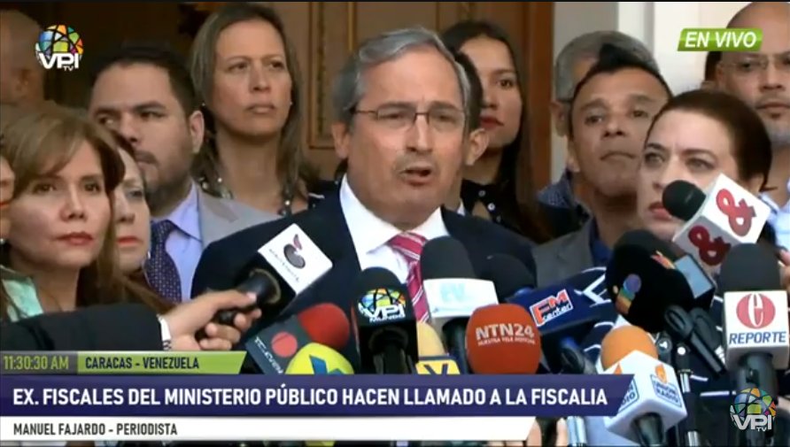 Grupo de exfiscales del Ministerio Público reconocen a Juan Guaidó como presidente (E) de Venezuela