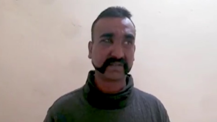 Pakistán liberará al piloto indio capturado en Cachemira como gesto de paz