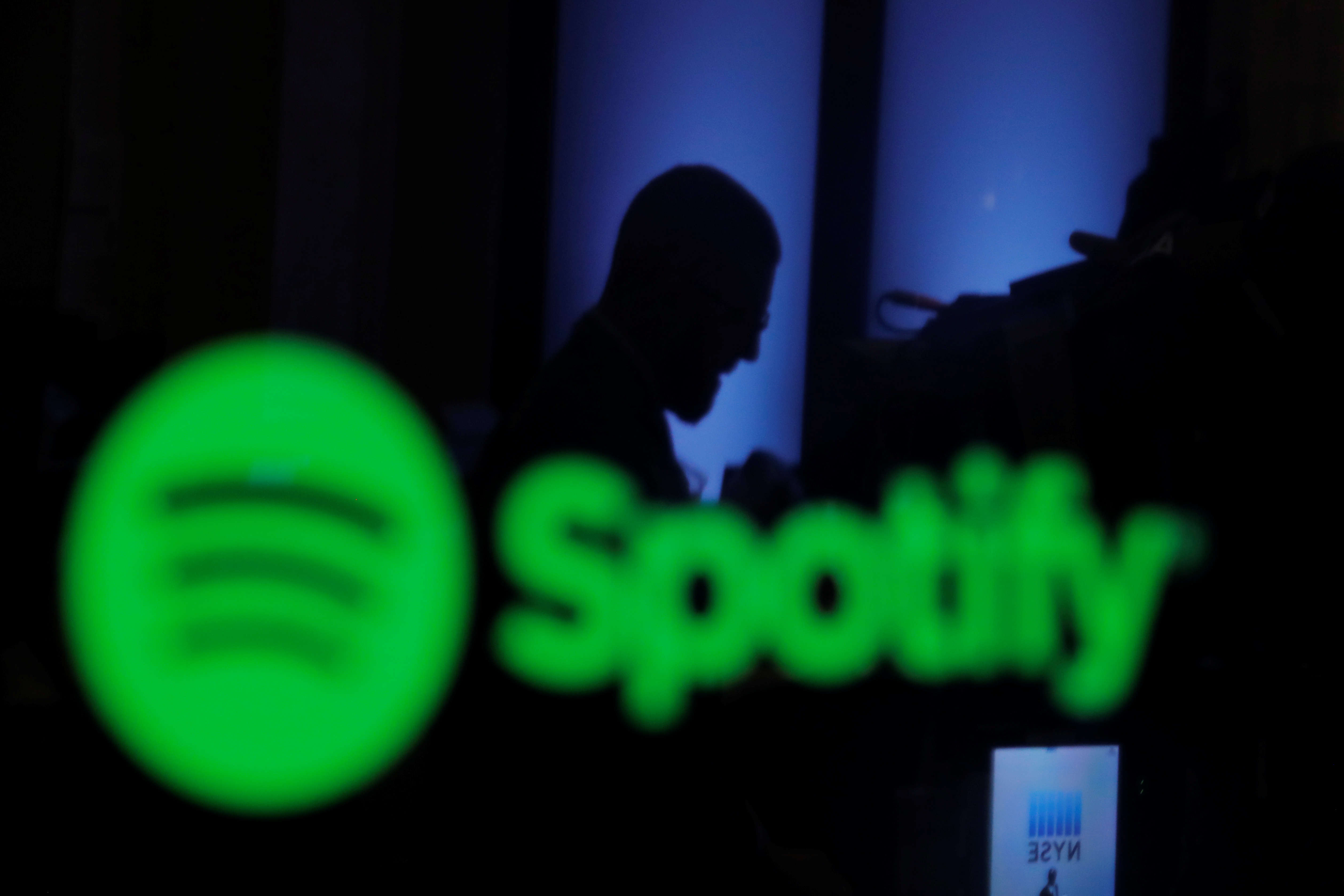 Spotify habilitó función para que usuarios califiquen los podcast