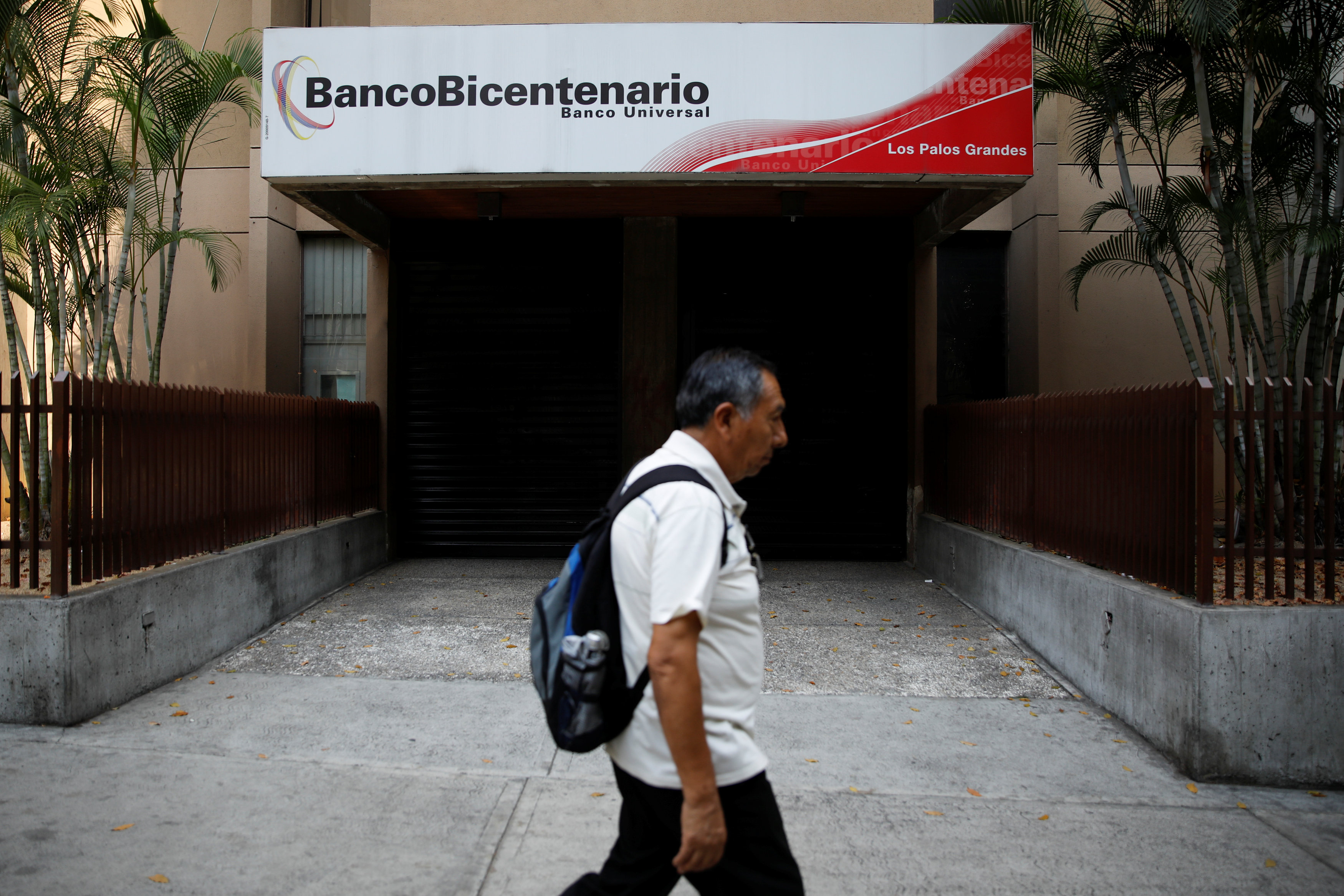 Maduro remueve a Simón Zerpa del Banco Bicentenario