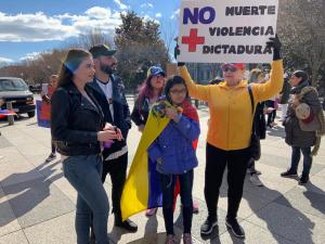 Venezolanos protestan en Washington pidiendo ayuda para salir de Maduro (Foto+video) #16Mar