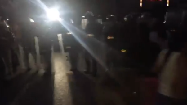 Desgarrador: Los gritos de los familiares de los detenidos por saqueo en Baruta (video)