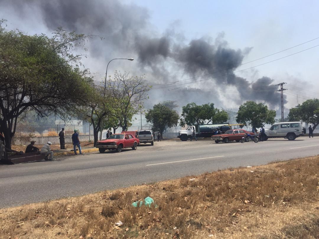 Reportan incendio cerca de la sub estación San Jacinto en Maracay (fotos)
