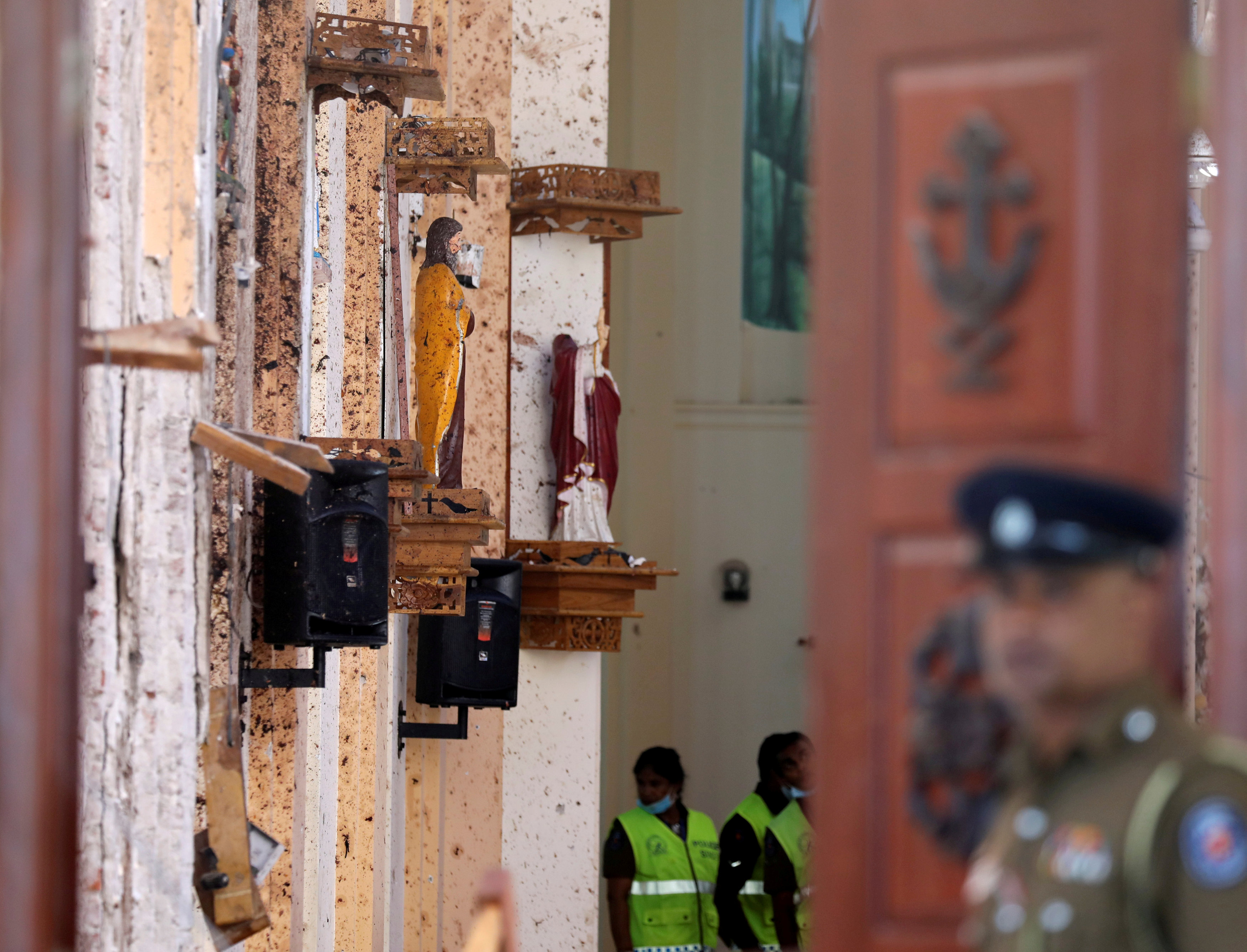 Gobierno de Sri Lanka acusa a un grupo islamista local de estar detrás de los atentados