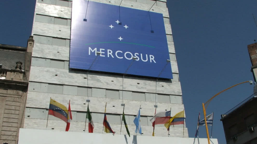Propondrán al Mercosur reconocer títulos profesionales venezolanos sin apostillar