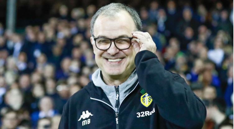 Tras mala racha, el argentino Marcelo Bielsa deja de ser entrenador del Leeds United