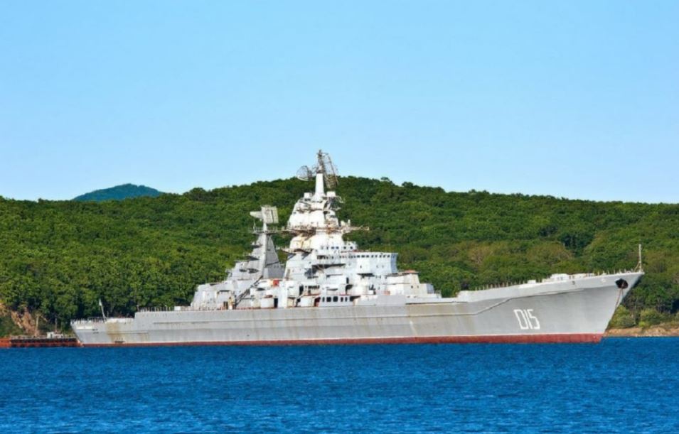 Rusia se deshace de dos cruceros de combate propulsados por energía nuclear para ahorrar dinero